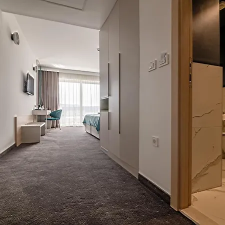 Marea & Hotel 4*