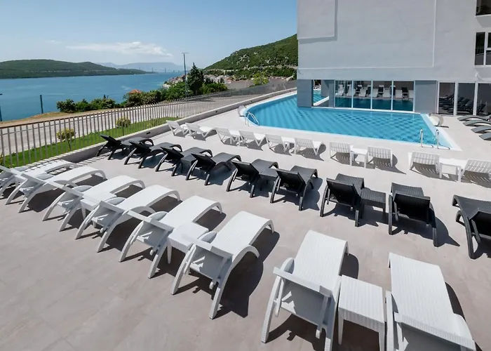 Marea & 4* Neum